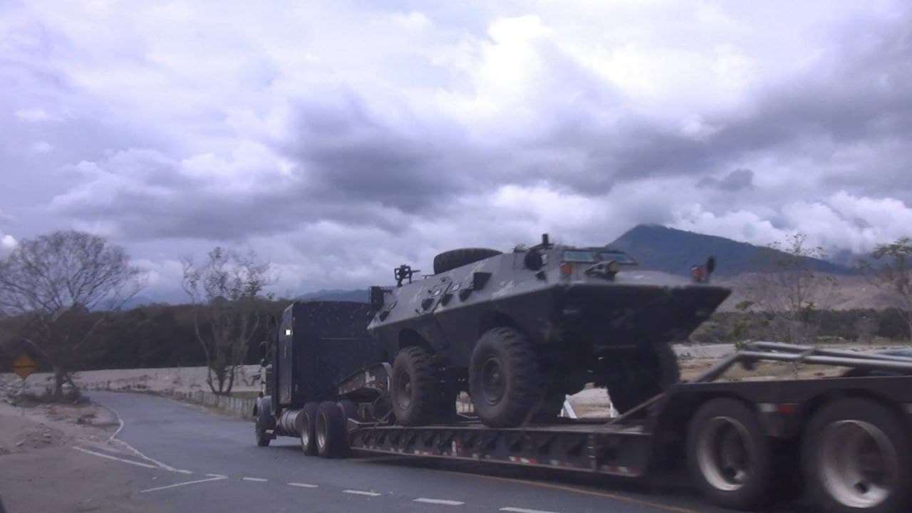 Prensa Comunitaria tomada el 12 de diciembre, durante la salida del ejército de El Estor.